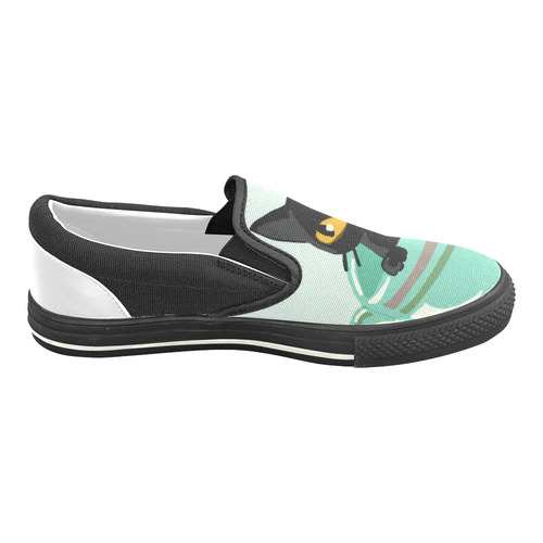 Cat in cup Women's Unusual Slip-on Canvas Shoes (Model 019)