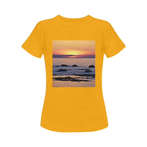 Summer's Glow Women's Classic T-Shirt (Model T17）