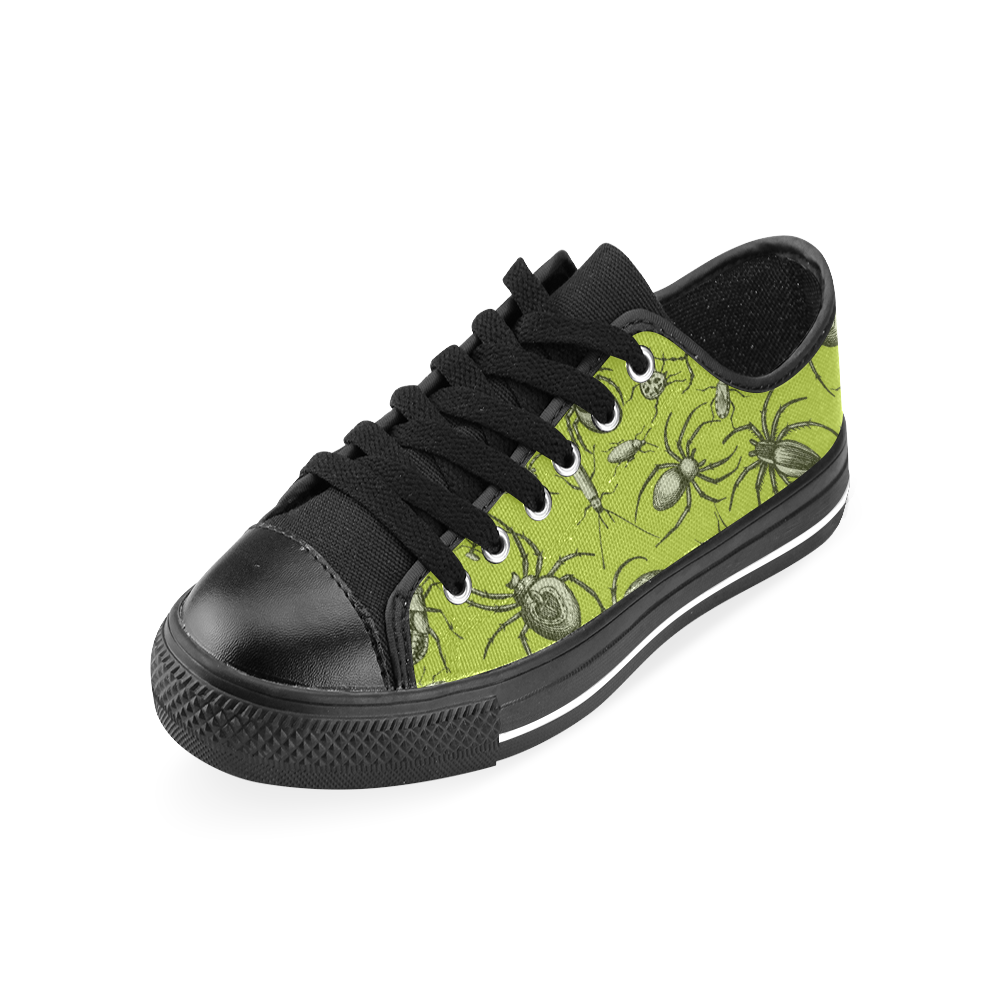 insects spiders creepy crawlers halloween green Men's Classic Canvas Shoes (Model 018)