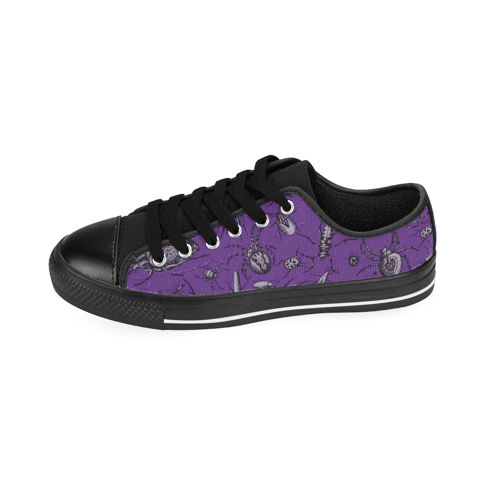 spiders creepy crawlers insects purple halloween Men's Classic Canvas Shoes (Model 018)