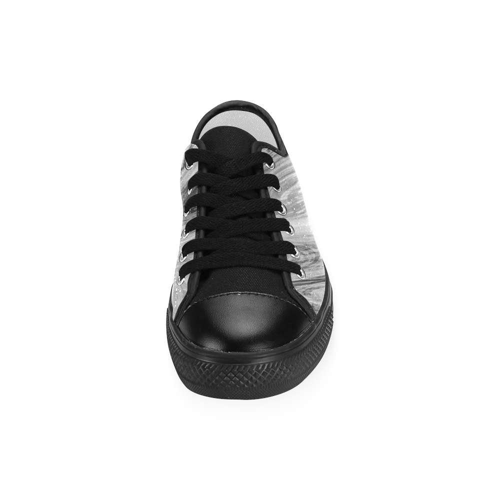 Black and White Swirly Men's Classic Canvas Shoes (Model 018)