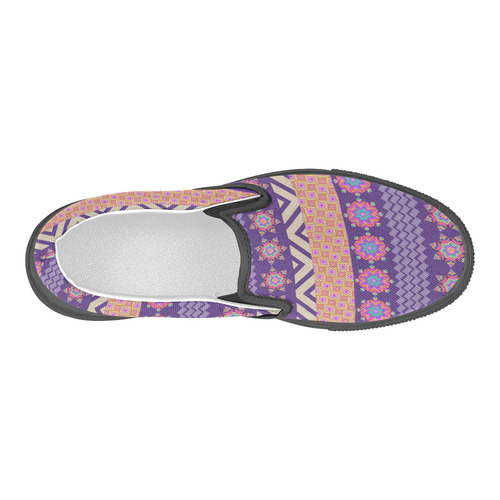 Colorful Winter Pattern Men's Slip-on Canvas Shoes (Model 019)