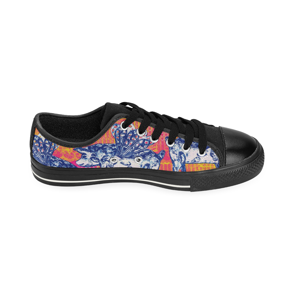 Little flying pigs Canvas Women's Shoes/Large Size (Model 018)