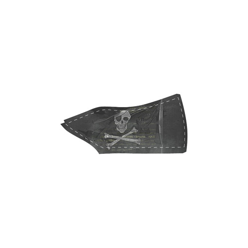 Vintage Skull Pirates Flag Women's Slip-on Canvas Shoes (Model 019)