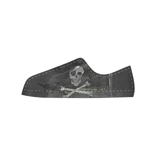 Vintage Skull Pirates Flag Men's Classic Canvas Shoes/Large Size (Model 018)