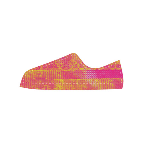 Yellow and Magenta Lace Texture Men's Classic Canvas Shoes (Model 018)