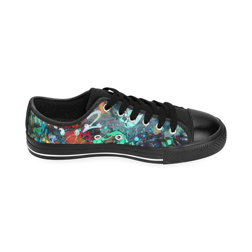 Graffiti Wall and Paint Splatter Men's Classic Canvas Shoes/Large Size (Model 018)