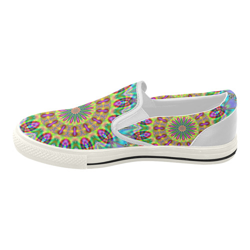 Fractal Kaleidoscope Mandala Flower Abstract 20 Women's Slip-on Canvas Shoes (Model 019)