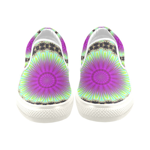 Fractal Kaleidoscope Mandala Flower Abstract 26 Women's Unusual Slip-on Canvas Shoes (Model 019)
