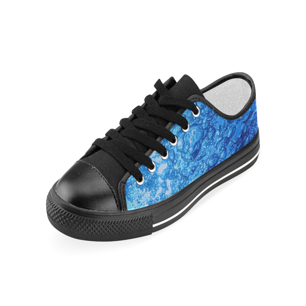 under water 2 Women's Classic Canvas Shoes (Model 018)