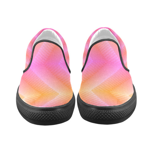 Fancy Pink Zigzag Design Women's Unusual Slip-on Canvas Shoes (Model 019)