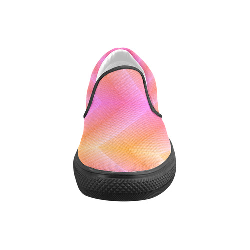 Fancy Pink Zigzag Design Women's Unusual Slip-on Canvas Shoes (Model 019)
