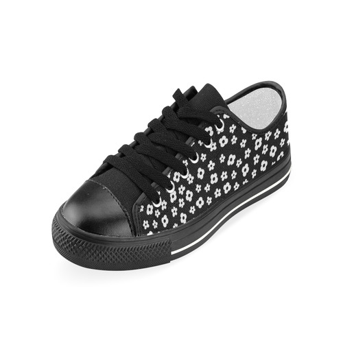 PATTERN Black White Flower Floral Women's Classic Canvas Shoes (Model 018)