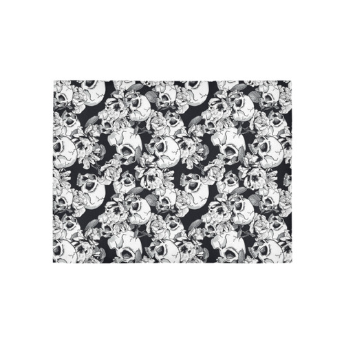 skull pattern, black and white Area Rug 5'3''x4'