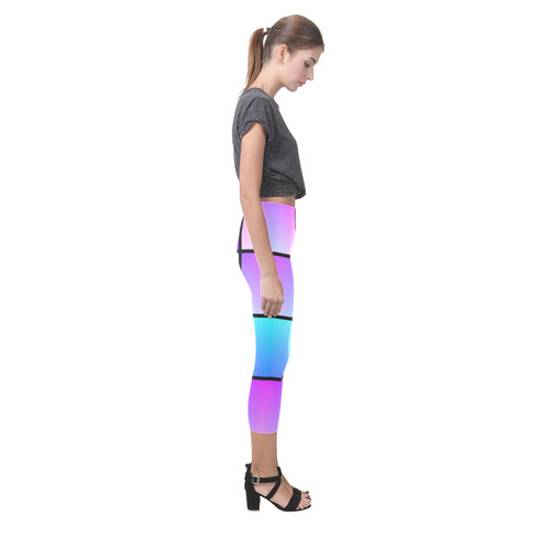 Gradient squares pattern Capri Legging (Model L02)