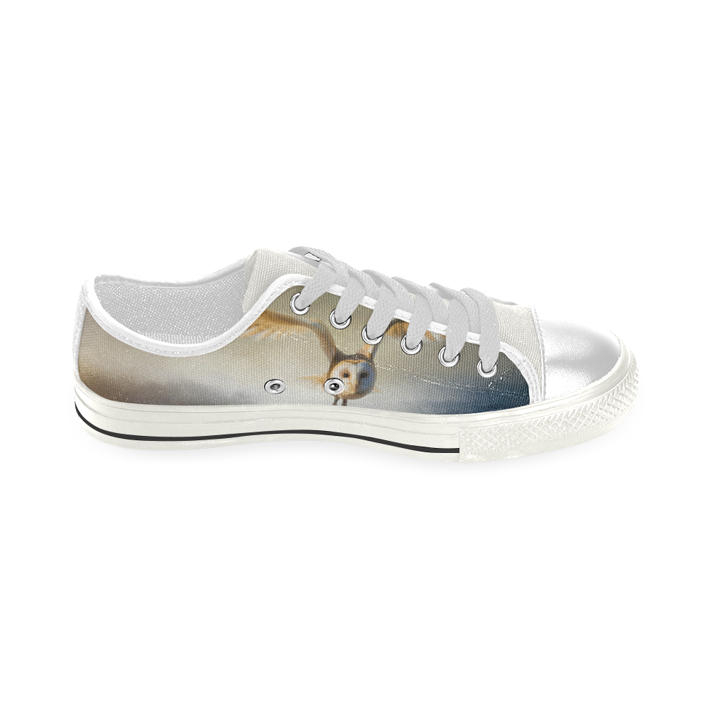 An barn owl flies over the lake Low Top Canvas Shoes for Kid (Model 018)