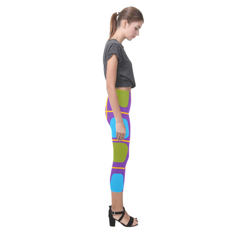 Shapes in squares pattern34 Capri Legging (Model L02)