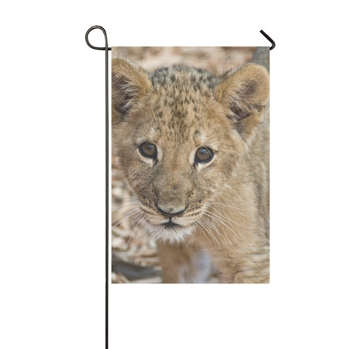 BABY lion Garden Flag 12‘’x18‘’（Without Flagpole）