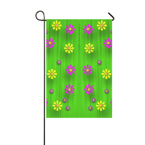 flower print on green Garden Flag 12‘’x18‘’（Without Flagpole）