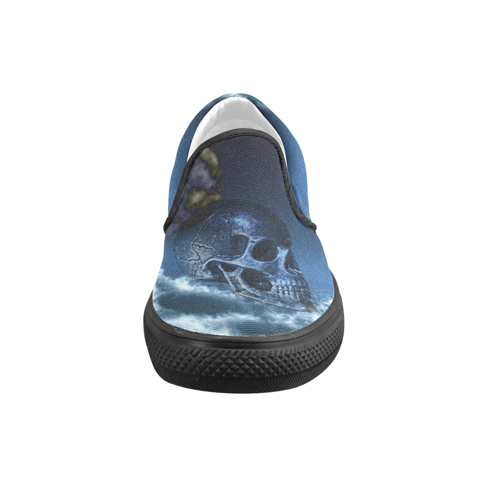 Skull and Moon Men's Slip-on Canvas Shoes (Model 019)