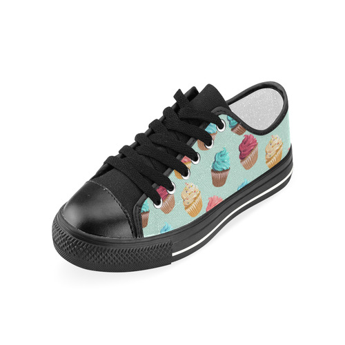 Cup Cakes Party Women's Classic Canvas Shoes (Model 018)
