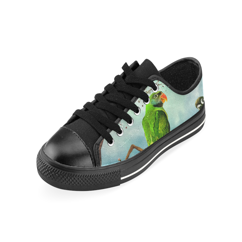 Funny cute parrots Men's Classic Canvas Shoes (Model 018)