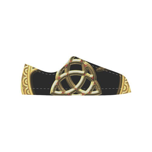 The celtic knote, golden design Men's Classic Canvas Shoes (Model 018)