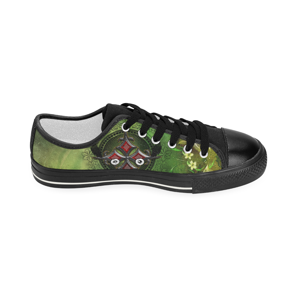 Wonderful gothic design with skull Women's Classic Canvas Shoes (Model 018)