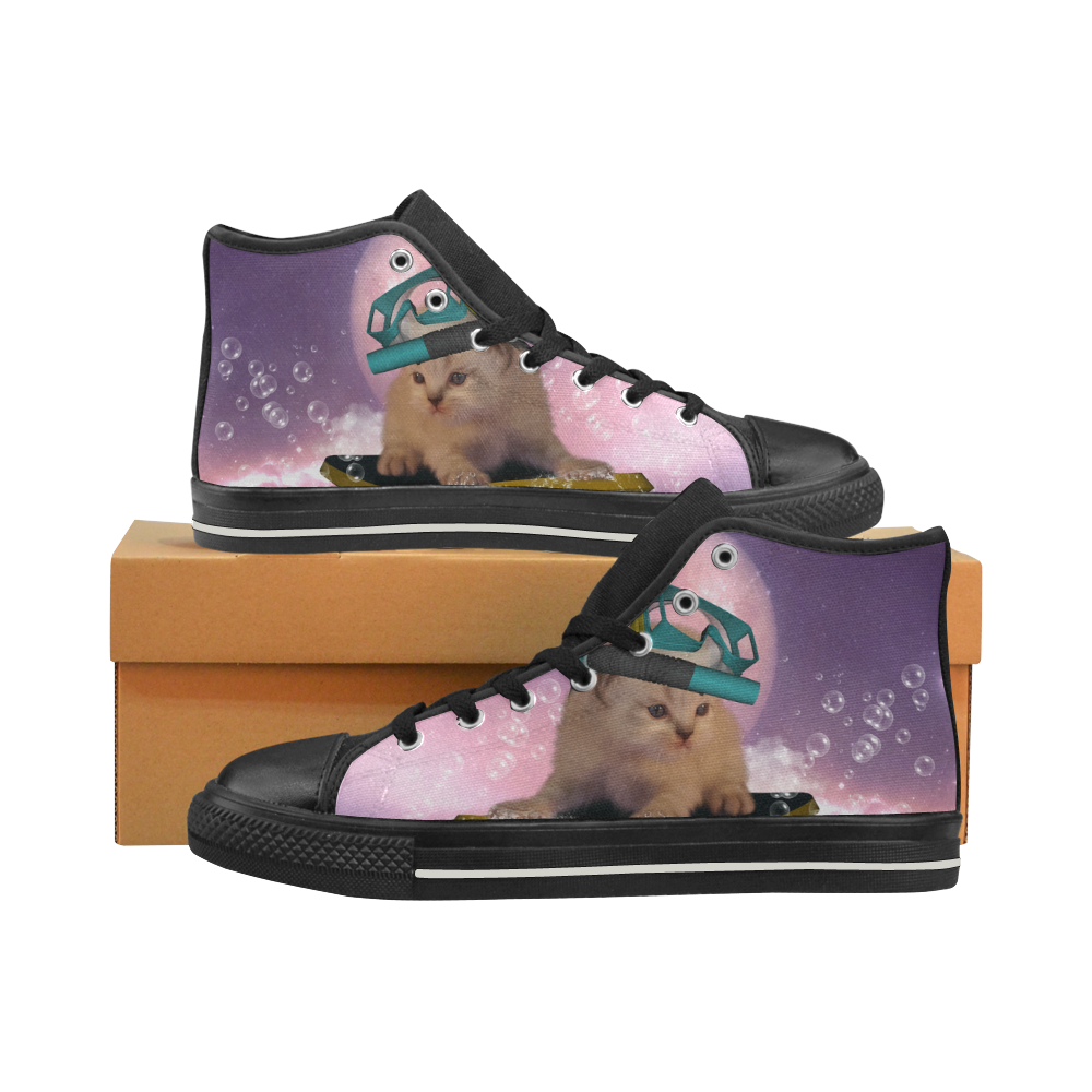 Funny surfing kitten Men’s Classic High Top Canvas Shoes (Model 017)