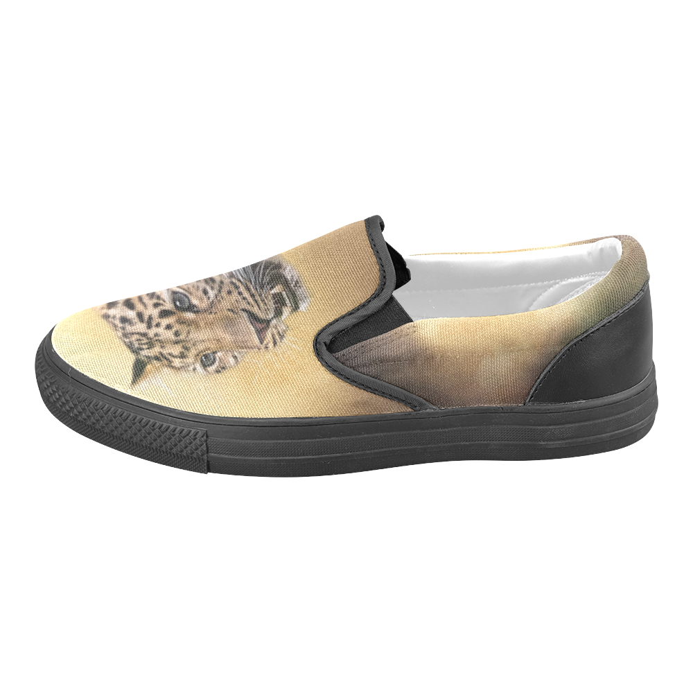 A magnificent painted Amur leopard Men's Slip-on Canvas Shoes (Model 019)