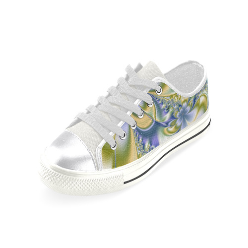 Silky Flowers Women's Classic Canvas Shoes (Model 018)