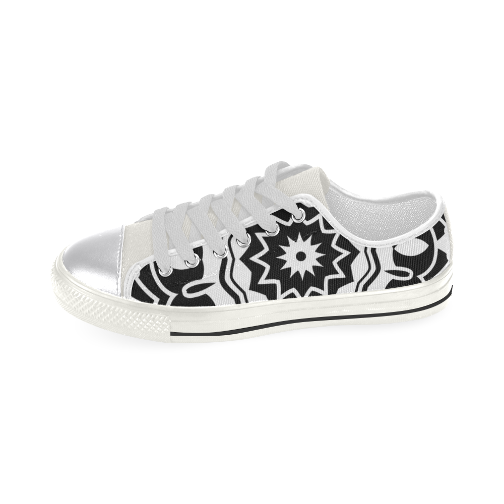 Spring canvas shoes : with Mandala art black white Women's Classic Canvas Shoes (Model 018)