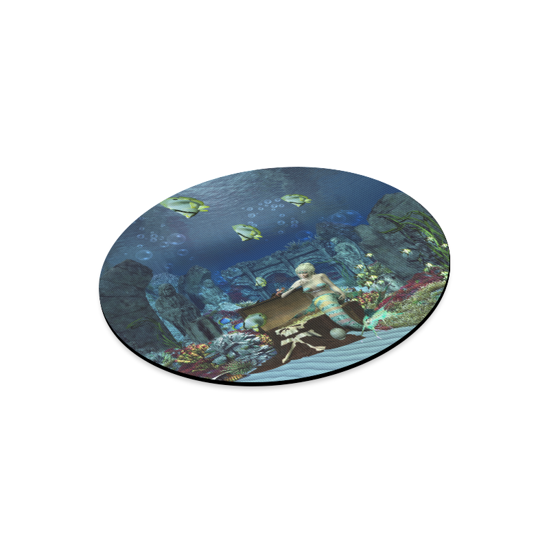 Underwater wold with mermaid Round Mousepad