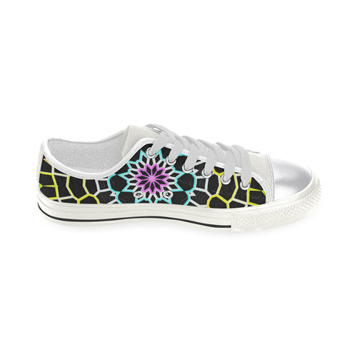 Live Line Mandala Women's Classic Canvas Shoes (Model 018)