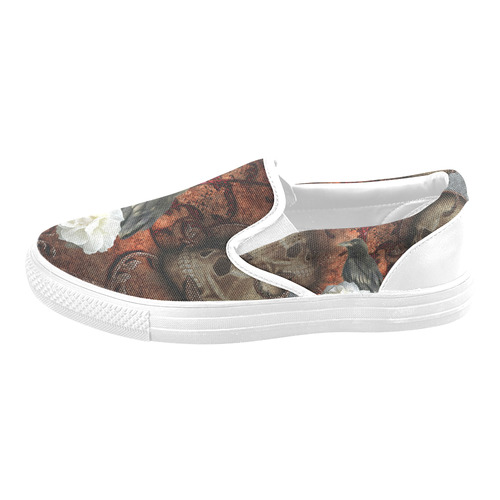 The crow with skulls Women's Unusual Slip-on Canvas Shoes (Model 019)