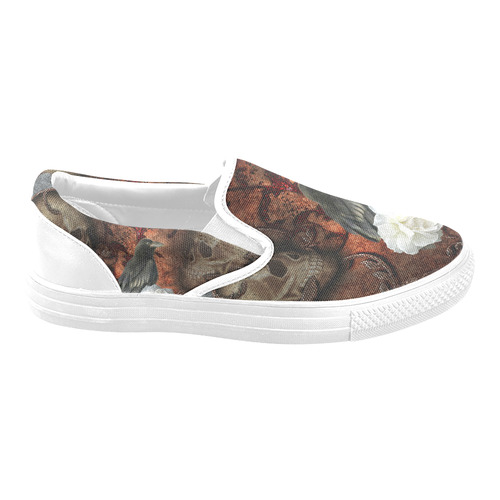 The crow with skulls Women's Unusual Slip-on Canvas Shoes (Model 019)