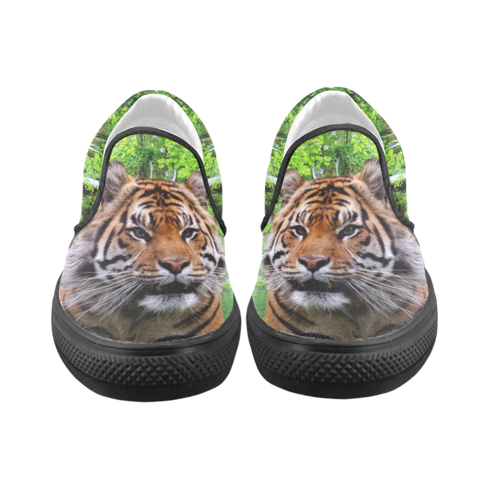 Tiger and Waterfall Men's Slip-on Canvas Shoes (Model 019)