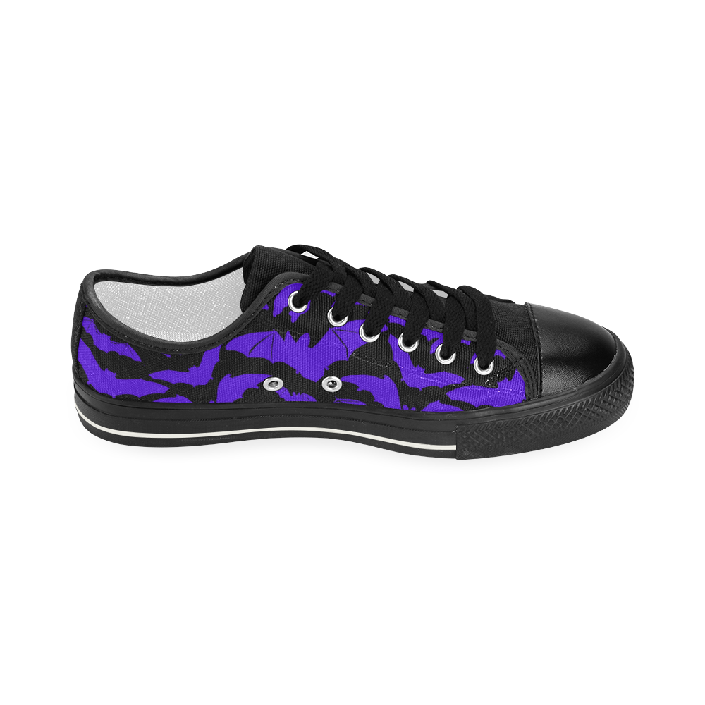 Purple bats l Women's Classic Canvas Shoes (Model 018)