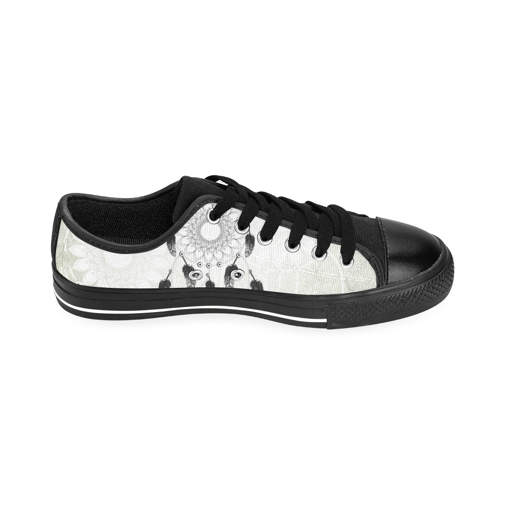 Dreamcatcher in black and white Men's Classic Canvas Shoes/Large Size (Model 018)