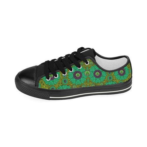 Peacock-flowers in the stars of eden  pop art Women's Classic Canvas Shoes (Model 018)