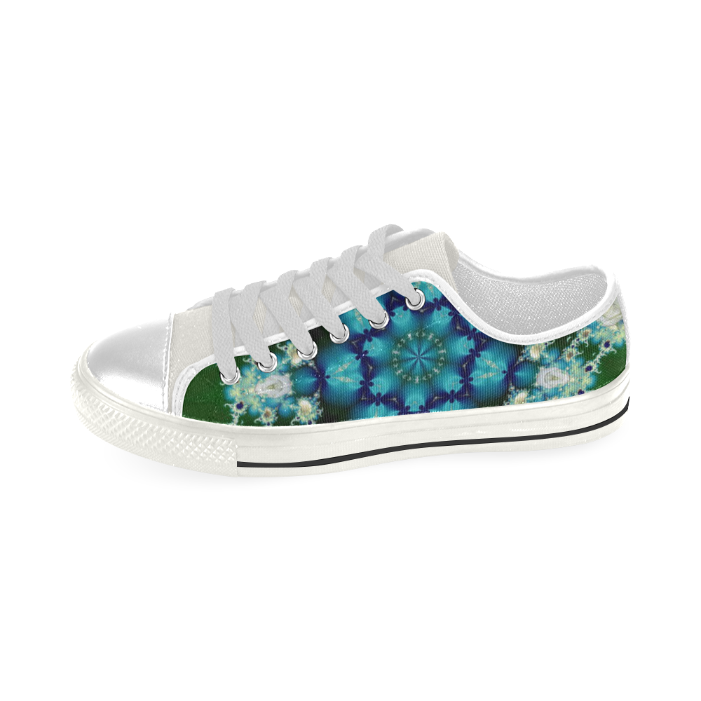FRACTAL: Frost Covered Roses Low Top Canvas Shoes for Kid (Model 018)