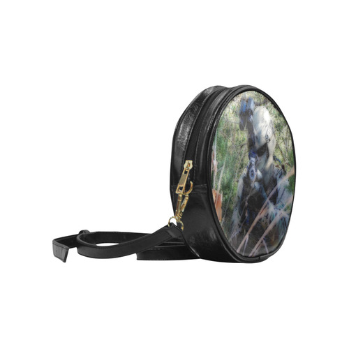 020716~8537 In Sight Round Sling Bag (Model 1647)