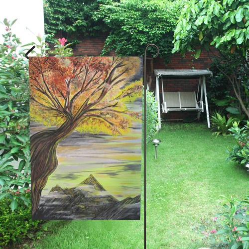 Overlooking Tree Garden Flag 12‘’x18‘’（Without Flagpole）
