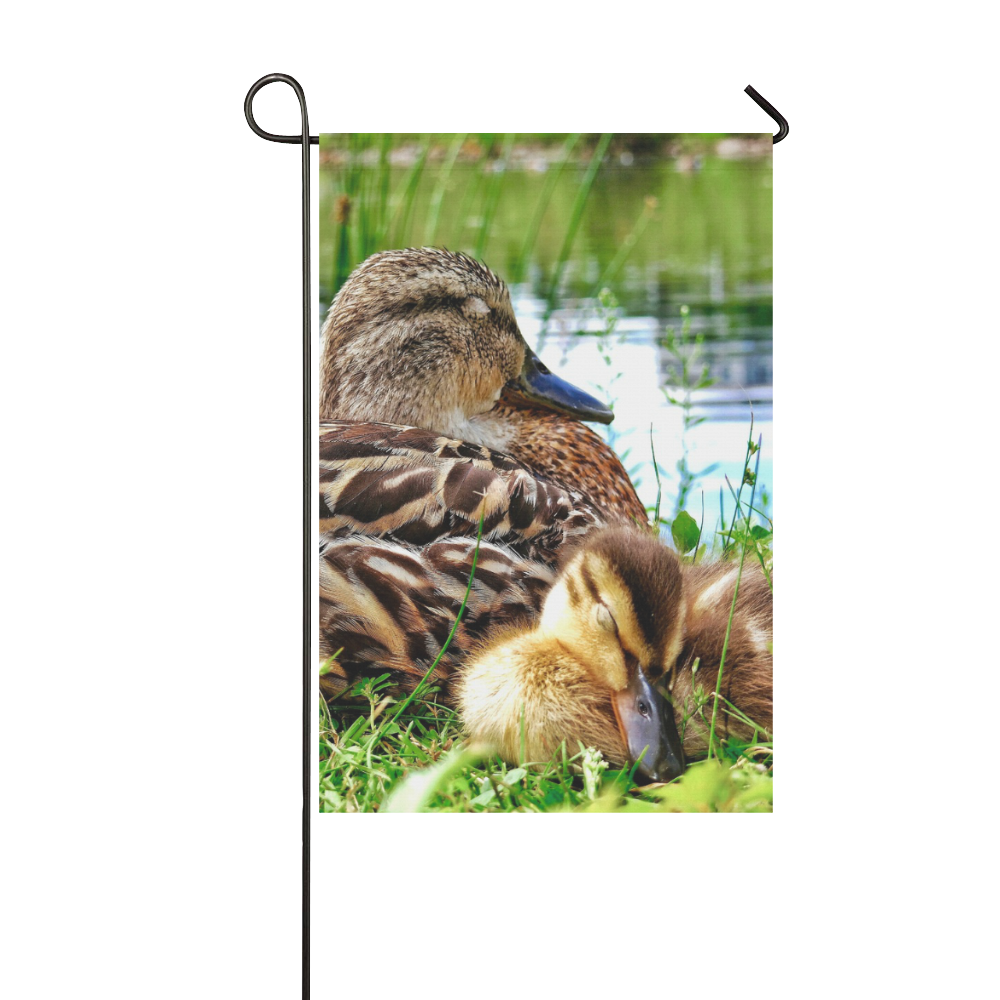 Sleeping Duckling Flag Garden Flag 12‘’x18‘’（Without Flagpole）