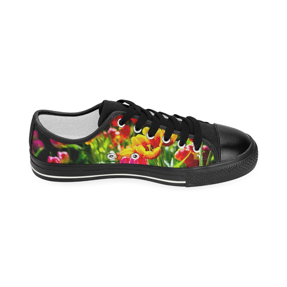 Colorful tulip flowers chic spring floral beauty Women's Classic Canvas Shoes (Model 018)