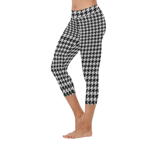 Friendly Houndstooth Pattern,black  by FeelGood Women's Low Rise Capri Leggings (Invisible Stitch) (Model L08)