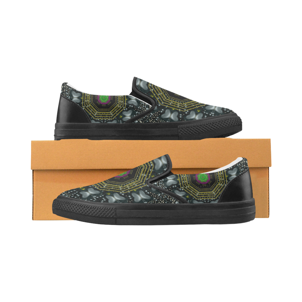 Leaf earth and heart butterflies in the universe Men's Slip-on Canvas Shoes (Model 019)