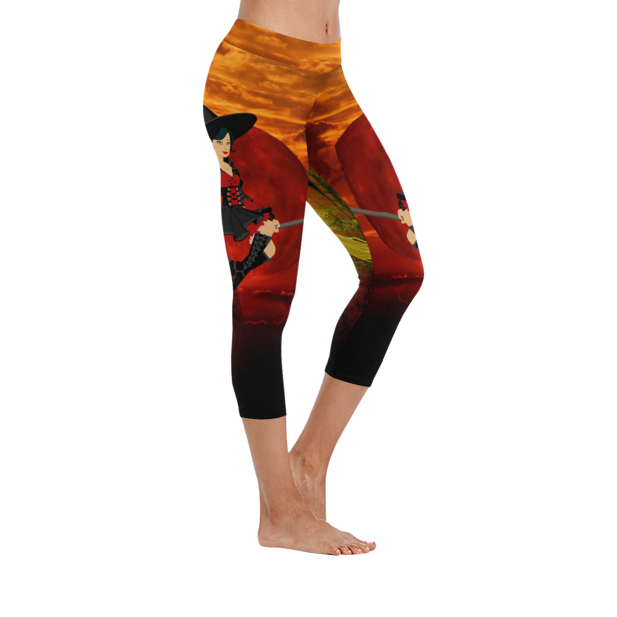 Witch and Red Moon Women's Low Rise Capri Leggings (Invisible Stitch) (Model L08)