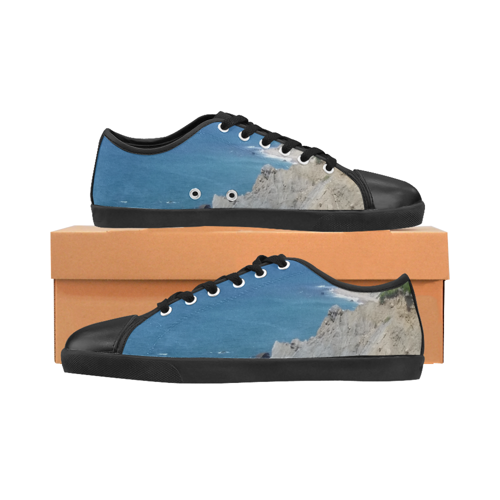 Block Island Bluffs - Block Island, Rhode Island Men's Canvas Shoes (Model 016)