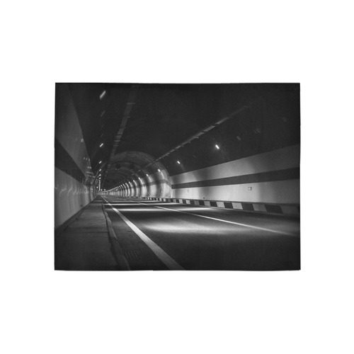 Black and White Tunnel Area Rug 5'3''x4'